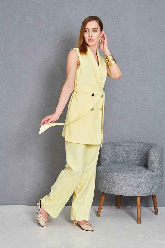 Sleeveless Light Yellow 2 Piece Suit Women