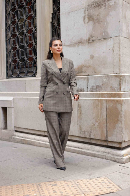 Plaid Brown Double Breasted Suit Women