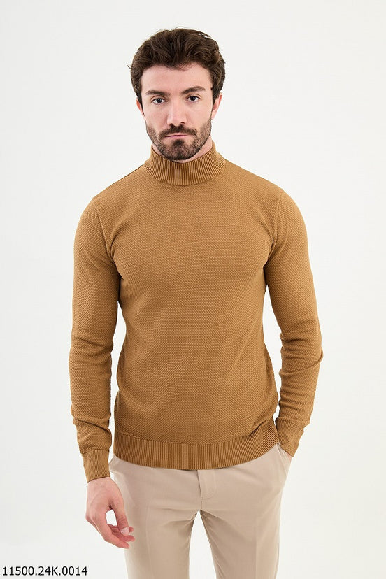 Mock Turtleneck Camel Wool Sweater