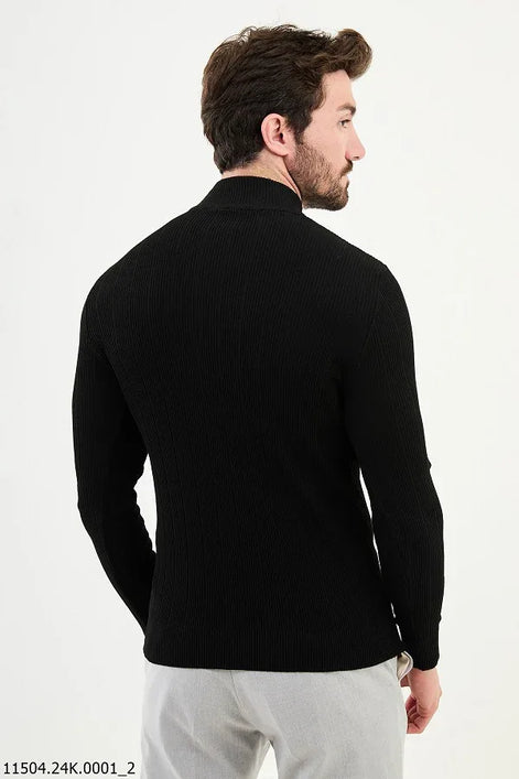 Ames Wide Ribbed Mock Turtleneck Sweater - Black