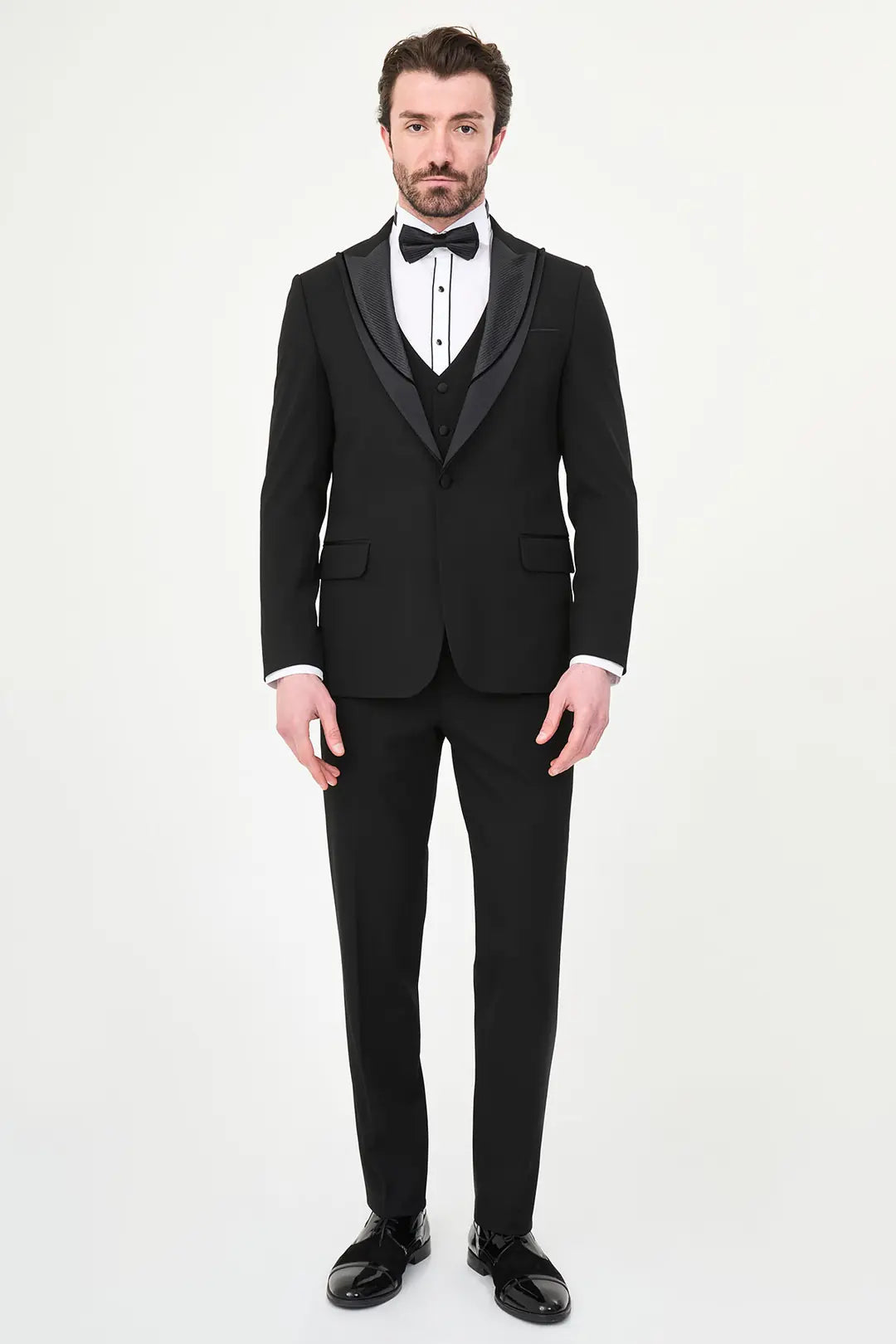Black Peak Lapel Tuxedo