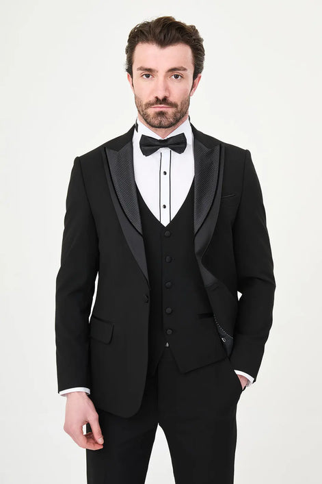 Black Peak Lapel Tuxedo