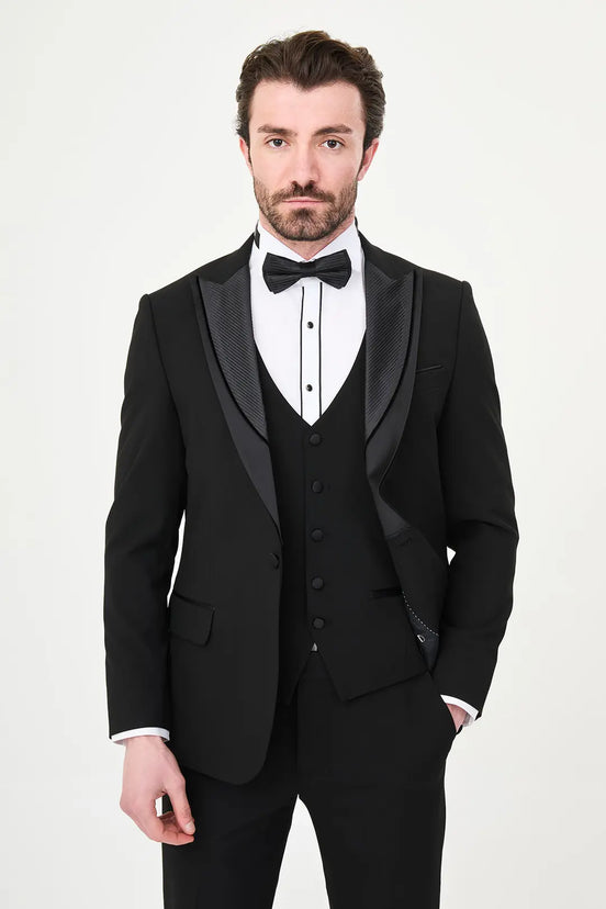 Black Peak Lapel Tuxedo