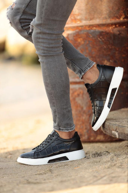 Empire Crocodile Pattern Black Sneakers