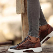 Empire Crocodile Pattern Brown Sneakers