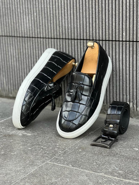 Laughlin Black Crocodile Pattern Slip Ons