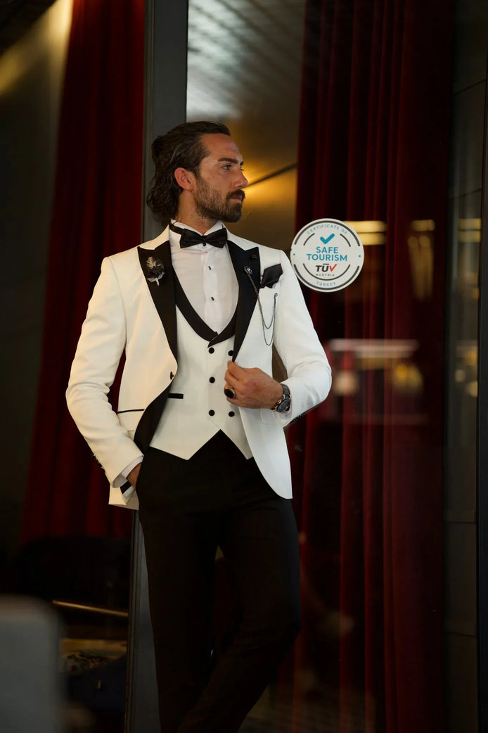 Laughlin Slim Fit Peak Lapel White Tuxedo