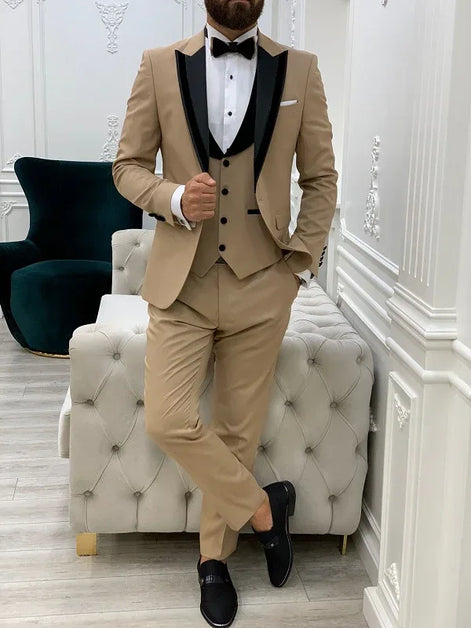 Leesburg Slim Fit Velvet Peak Lapel Gold Tuxedo