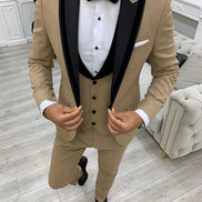 Leesburg Slim Fit Velvet Peak Lapel Gold Tuxedo