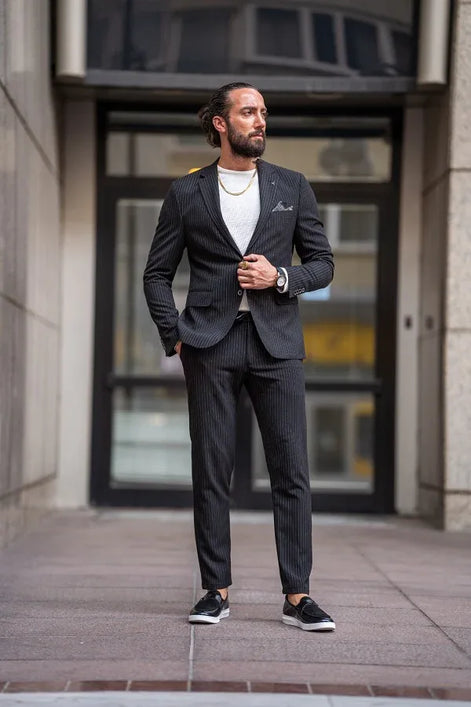 Black Slim Fit Groom Wedding Suit for men by Gent With 38 Black Slim Fit Groom Wedding Suit for men by Gent With 38