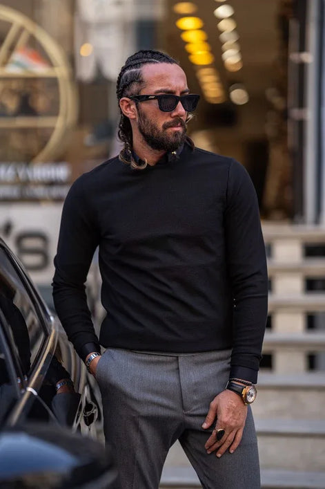 GentWith Rapid Black Round Neck Sweater