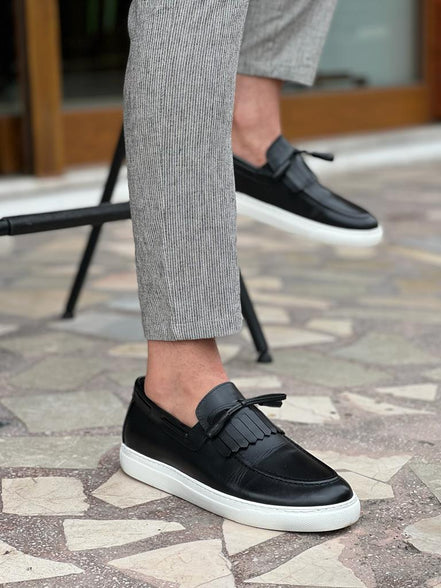 Tampa Kiltie Black Loafers