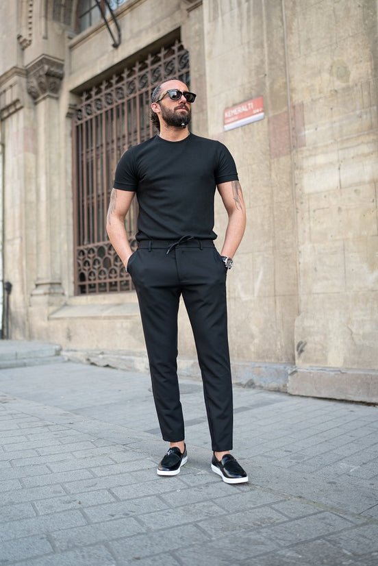 Black Round Neck T-Shirt
