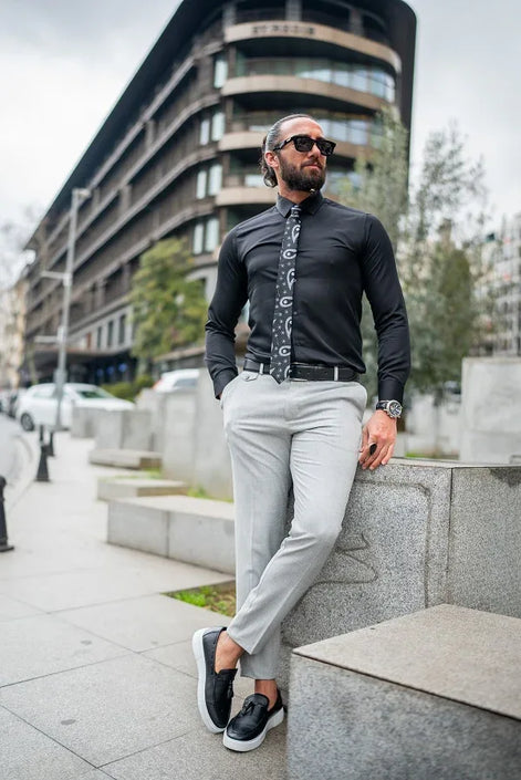Light Gray Slim Fit Chino Pants for Men 33W Light Gray Slim Fit Chino Pants for Men 33W