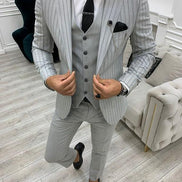 Yukon Light Gray Slim Fit Peak Lapel Striped Suit