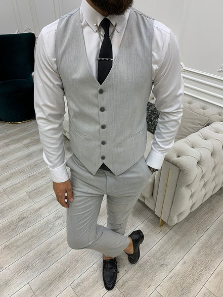 Yukon Light Gray Slim Fit Peak Lapel Striped Suit
