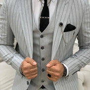 Yukon Light Gray Slim Fit Peak Lapel Striped Suit