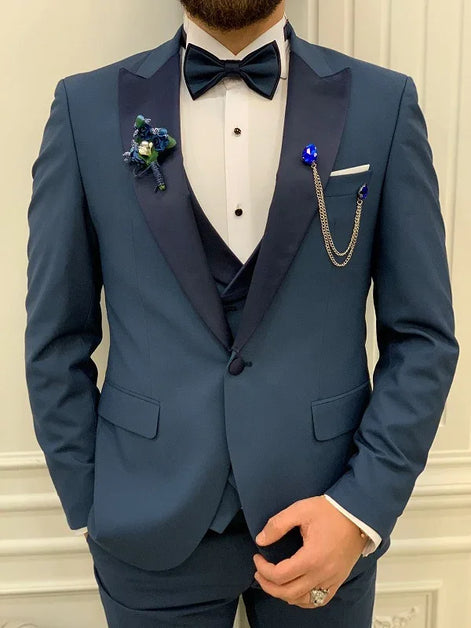 Yukon Slim Fit Peak Lapel Blue Tuxedo