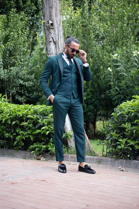 Tea Green Slim Fit Peak Lapel Groom Tuxedo