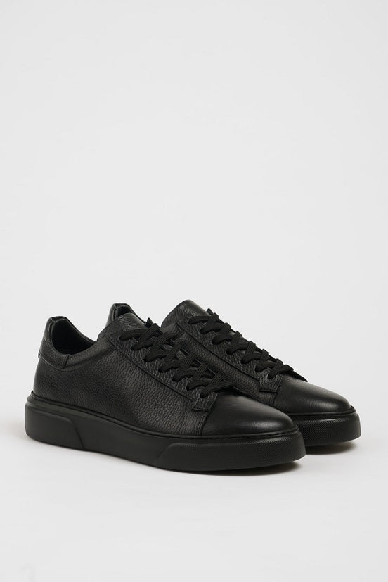 Men's Jet Black Low Top Sneakers