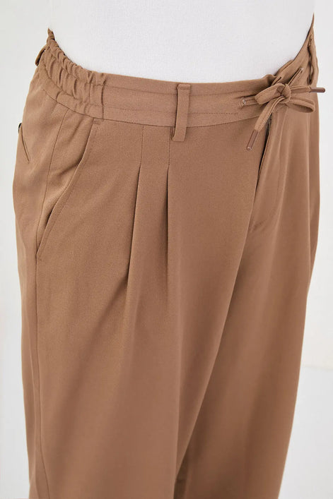 Men's Beige Pleated Drawstring Trousers