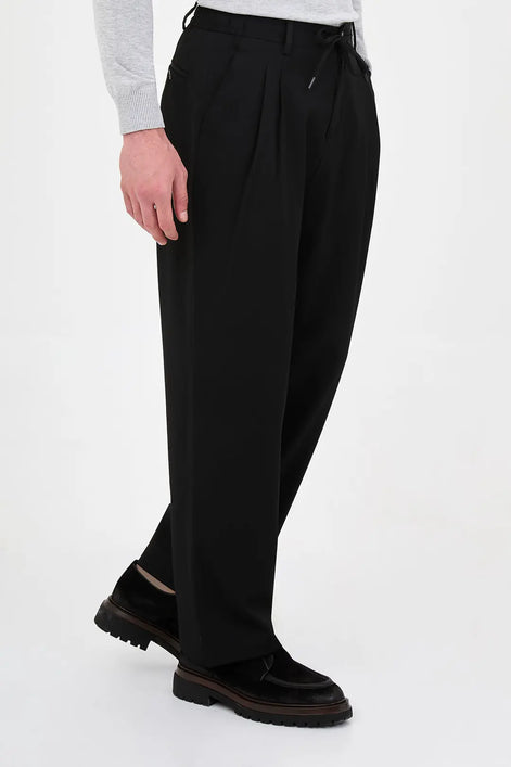 Men's Pleated Drawstring Trousers Black