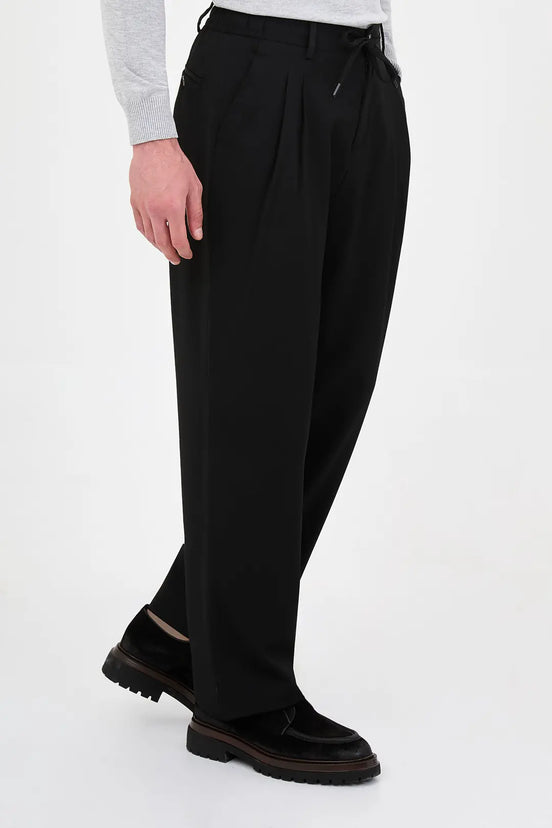 Men's Pleated Drawstring Trousers Black