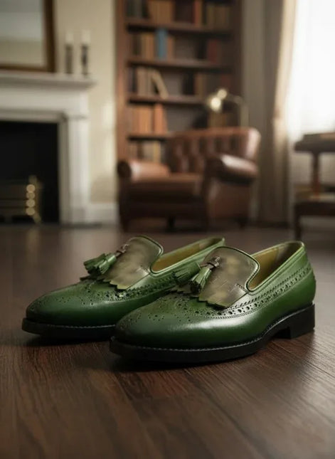 Green leather shoes with tassels