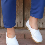 Barefoot Women's White Ballet Flats