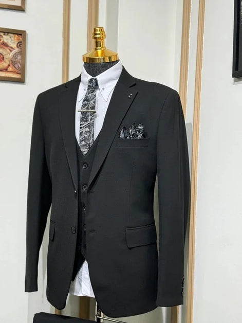 Plano Black Suit Men