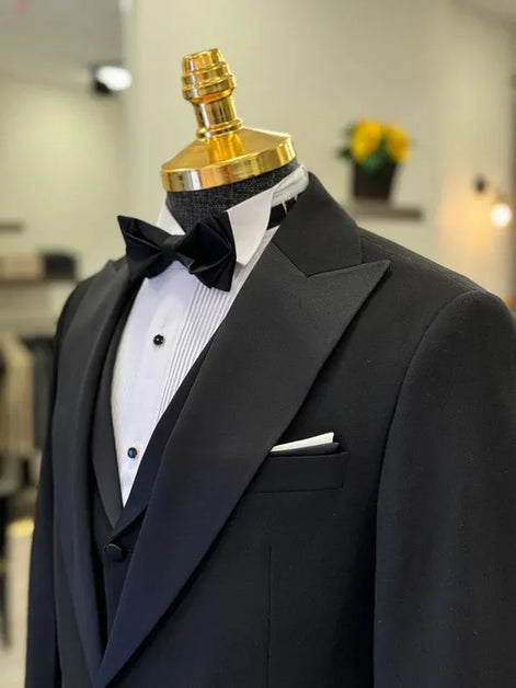 Plano Black Tuxedo Suit