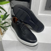 Men's Black Laceless Sneakers
