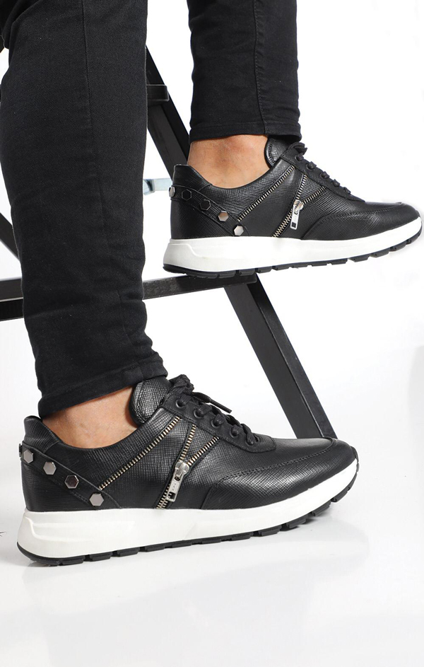 Black Zipper Sneakers by GentWith.com
