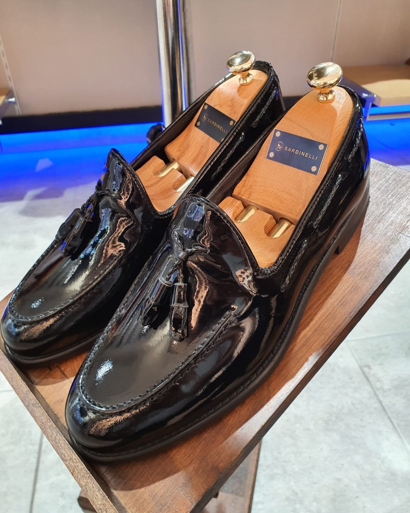 Buy Black Classic Tassel Loafer by GentWith Free Shipping