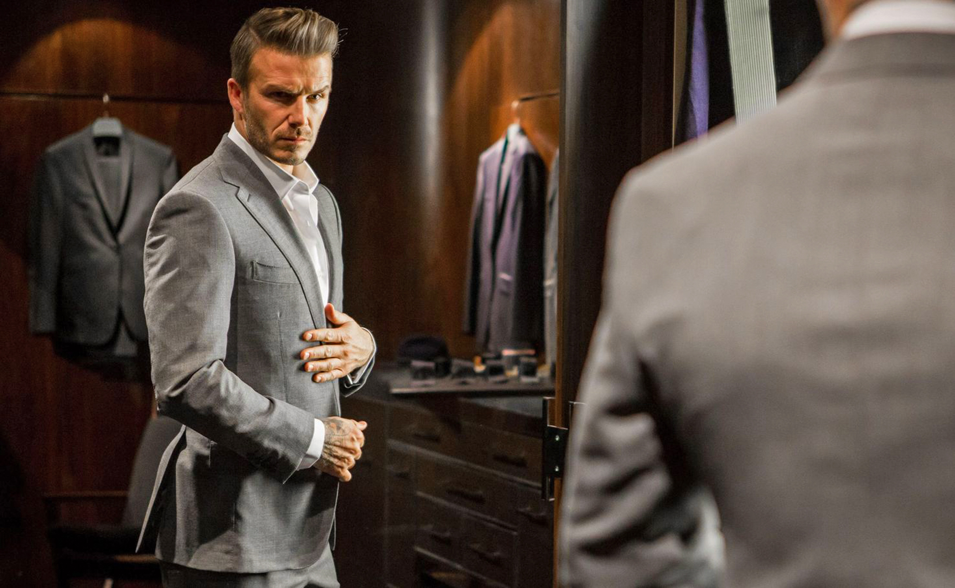 Top 5 Mistakes Men Make When Buying a Suit