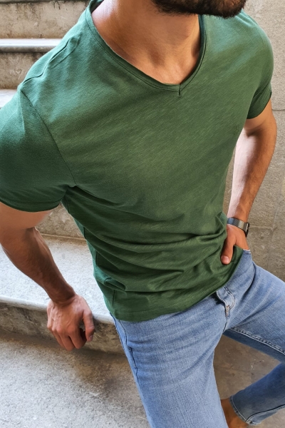 Green Slim Fit T-Shirt for Men by GentWith.com with Free Worldwide Shipping