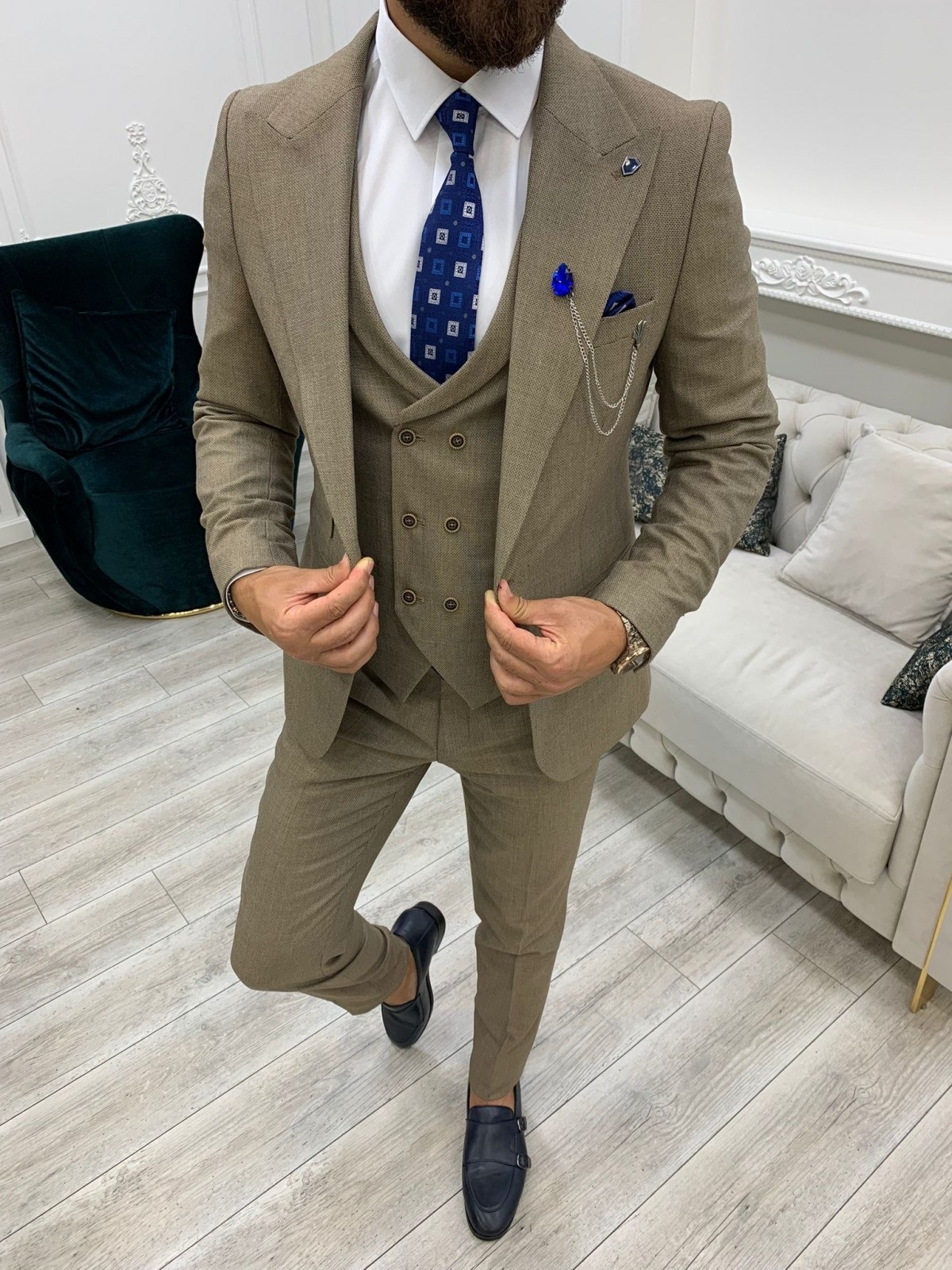 Brown Slim Fit Wide Peak Lapel Suit for Men by GentWith.com