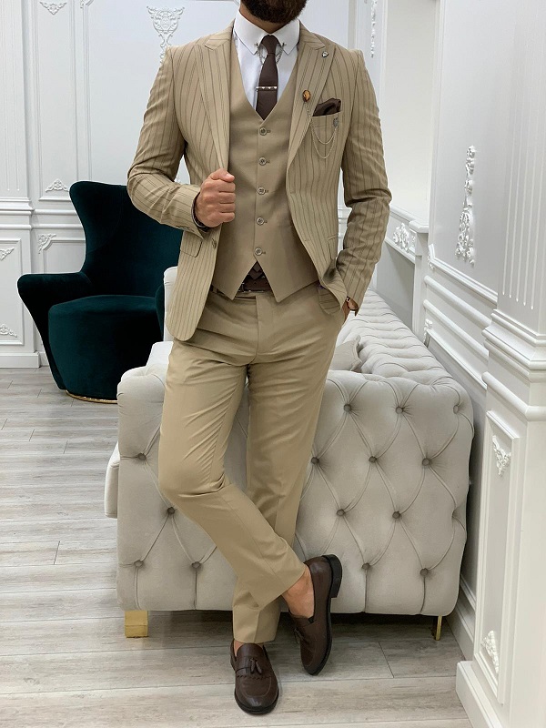 GentWith Amber Beige Slim Fit Peak Lapel Blazer