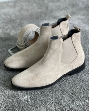 Light beige 2025 suede boots