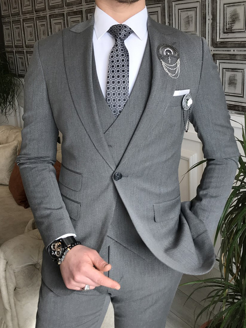 Gray Slim Fit Peak Lapel Suit for Men by GentWith.com