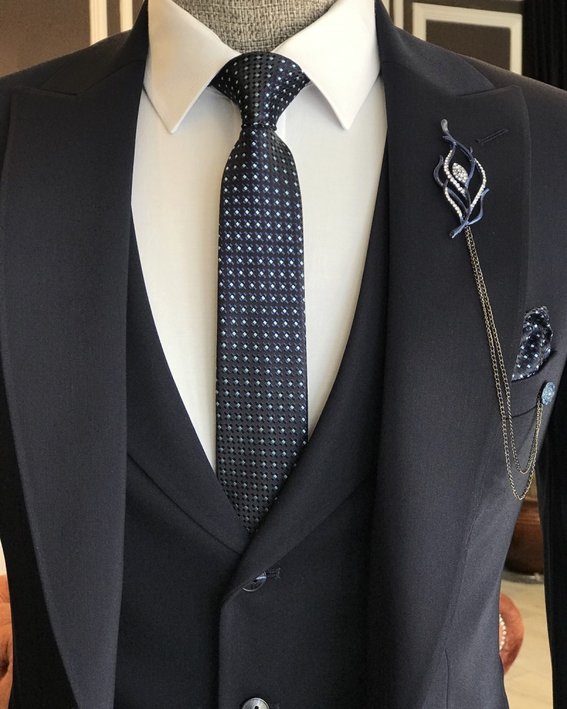 Navy Blue Slim Fit Peak Lapel Suit for Men by GentWith.com