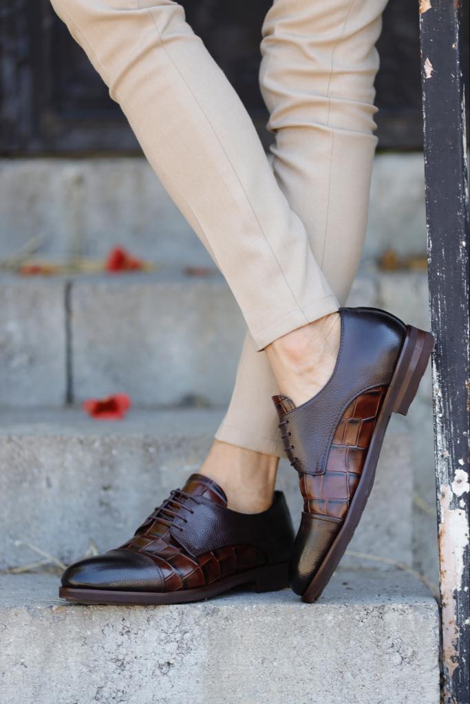 GentWith Empire Brown Cap Toe Crocodile Pattern Derby