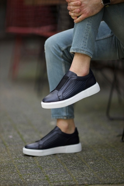 Men Navy Blue Laceless Slip-On Sneakers