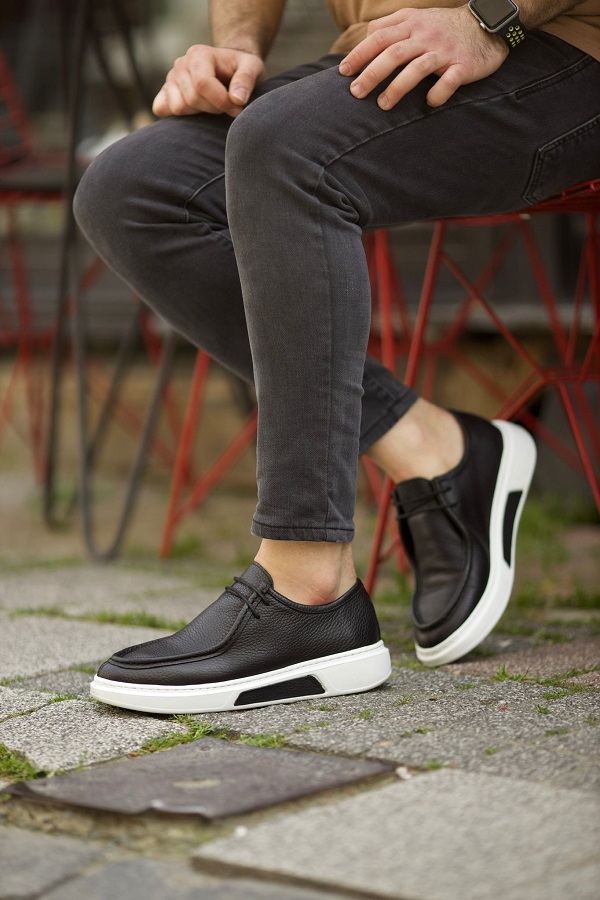 Black Laced Slip-On Shoes for Men | GentWith