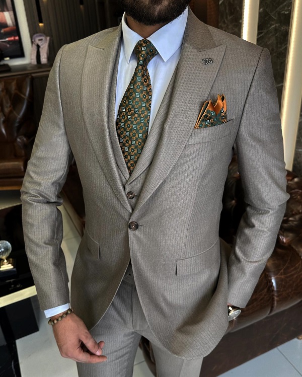 Beige Peak Lapel Striped Suit for Men by GentWith