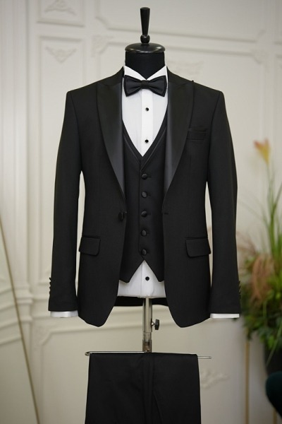 Black Slim Fit Peak Lapel Tuxedo