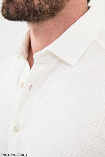 Men's White Slim Fit Woven Pattern Casual Shirt