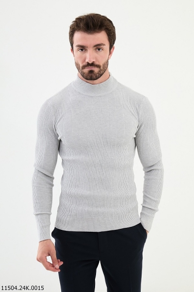 Gray Wide Ribbed Mock Turtleneck Wool Sweater